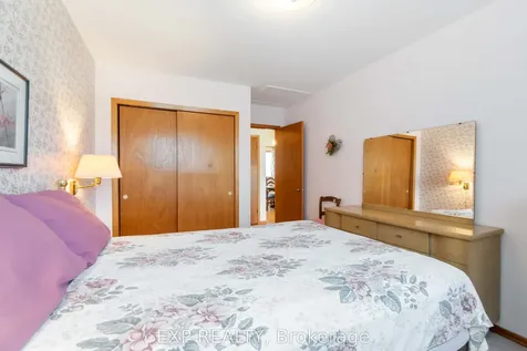 5 Fairway Crescent Brockville ON K6V 3V1