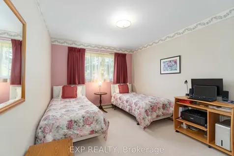 5 Fairway Crescent Brockville ON K6V 3V1