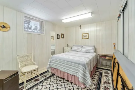 5 Fairway Crescent Brockville ON K6V 3V1