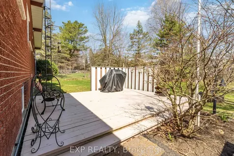 5 Fairway Crescent Brockville ON K6V 3V1