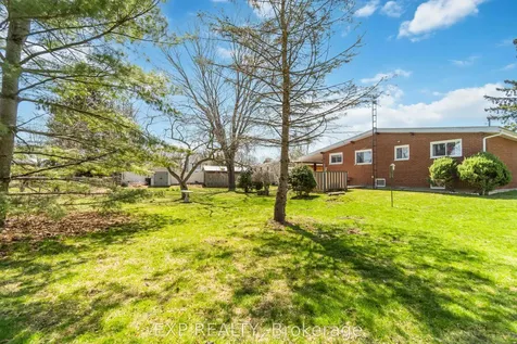 5 Fairway Crescent Brockville ON K6V 3V1