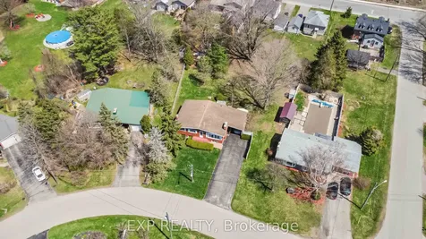 5 Fairway Crescent Brockville ON K6V 3V1