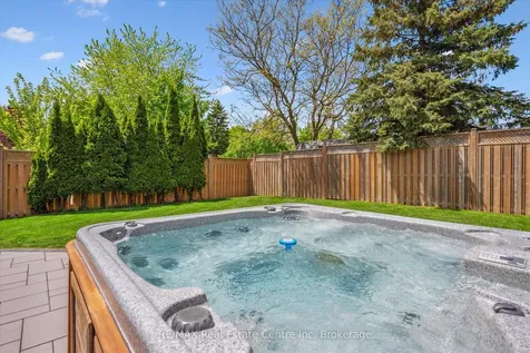 265 Strathallan Street Centre Wellington ON N1M 3K6