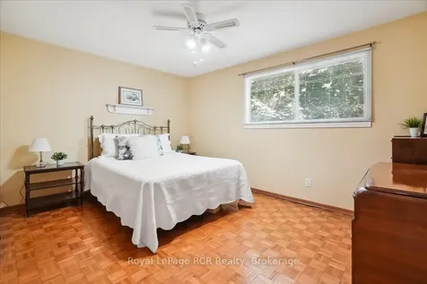 527 5th Street E Owen Sound ON N4K 1E2