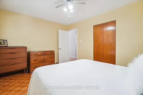 527 5th Street E Owen Sound ON N4K 1E2