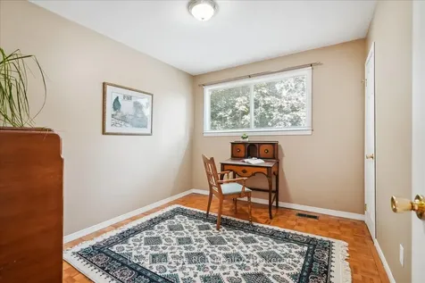 527 5th Street E Owen Sound ON N4K 1E2