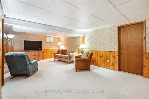 527 5th Street E Owen Sound ON N4K 1E2