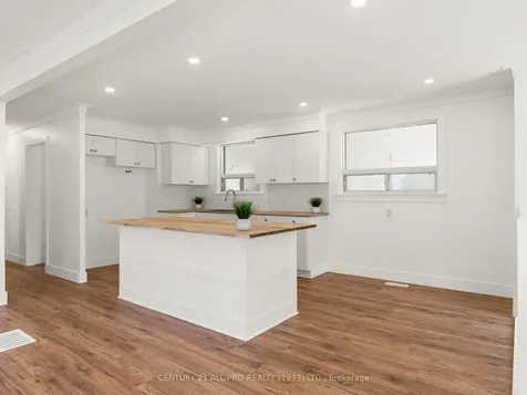 46 Meredith Crescent Cobourg ON K9A 4M9