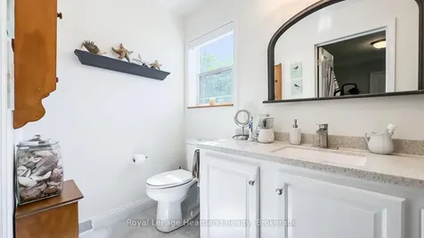 46 Algonquin Lane Ashfield-colborne-wawanosh ON N7A 3Y2