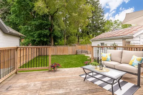 337 Dover Street S Cambridge ON N3H 1L6