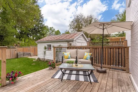 337 Dover Street S Cambridge ON N3H 1L6