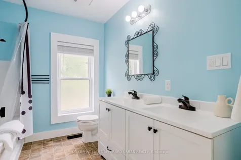 337 Dover Street S Cambridge ON N3H 1L6