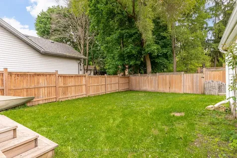 337 Dover Street S Cambridge ON N3H 1L6