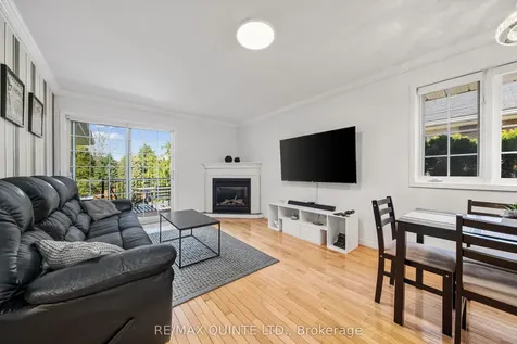 20 Oak Ridge Boulevard Belleville ON K8N 5W1