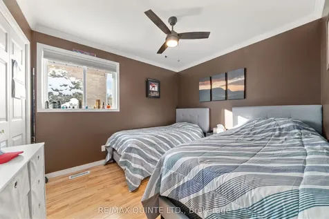 20 Oak Ridge Boulevard Belleville ON K8N 5W1