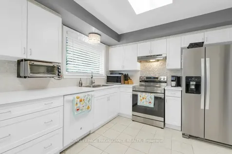 62 Village Drive Belleville ON K8P 4L5