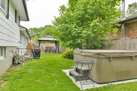 62 Village Drive Belleville ON K8P 4L5