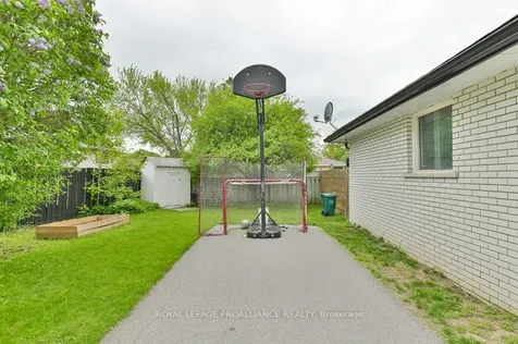 62 Village Drive Belleville ON K8P 4L5