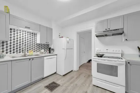 91 Bridge Street W Belleville ON K8P 1J4