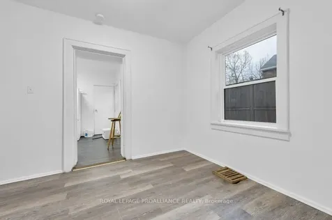 91 Bridge Street W Belleville ON K8P 1J4