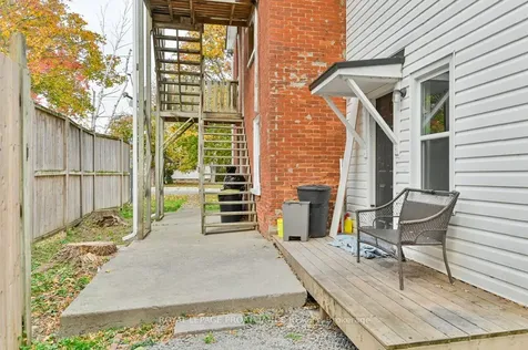 91 Bridge Street W Belleville ON K8P 1J4