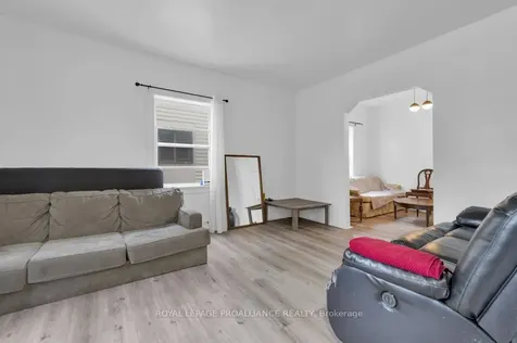 91 Bridge Street W Belleville ON K8P 1J4