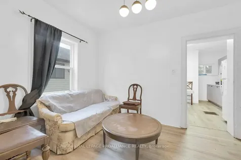 91 Bridge Street W Belleville ON K8P 1J4