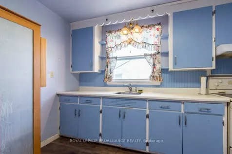 53 Montgomery Boulevard Belleville ON K8N 1J2