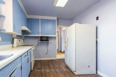 53 Montgomery Boulevard Belleville ON K8N 1J2