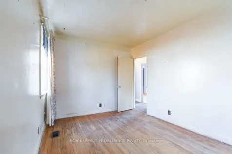 53 Montgomery Boulevard Belleville ON K8N 1J2