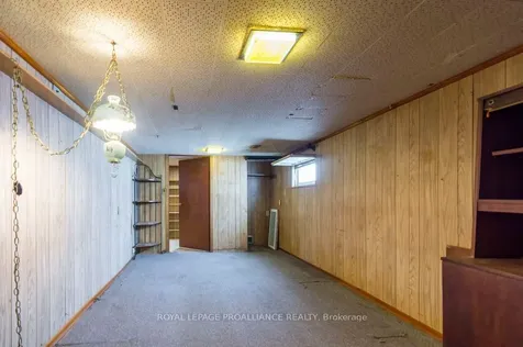 53 Montgomery Boulevard Belleville ON K8N 1J2