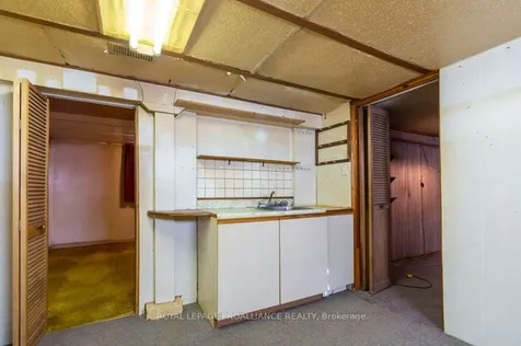 53 Montgomery Boulevard Belleville ON K8N 1J2