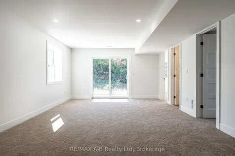 144 Hooper Street St. Marys ON N4X 0C1