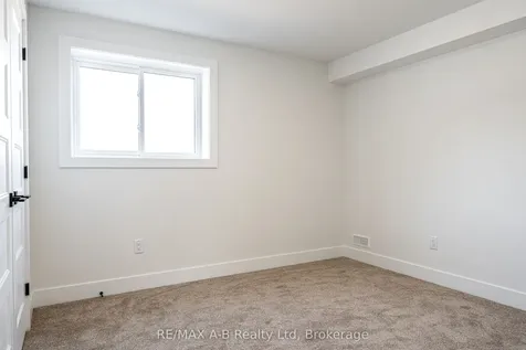 144 Hooper Street St. Marys ON N4X 0C1