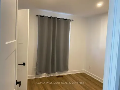 76 Cameron Crescent Cornwall ON K6K 0B7