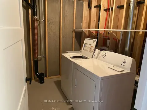 76 Cameron Crescent Cornwall ON K6K 0B7