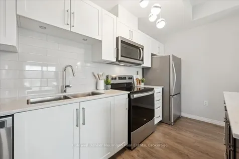 35 Kingsbury Square Guelph ON N1L 0J4