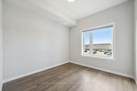 35 Kingsbury Square Guelph ON N1L 0J4