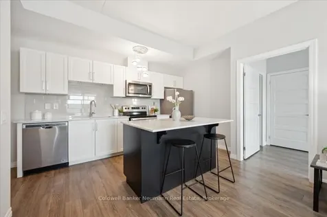 35 Kingsbury Square Guelph ON N1L 0J4