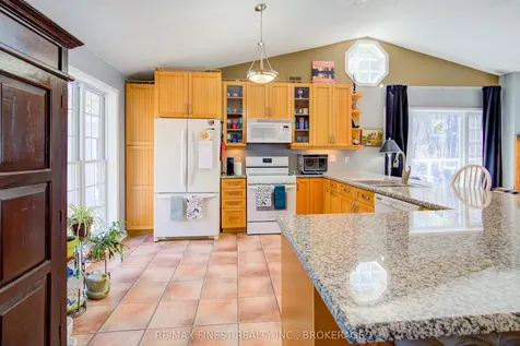 1395 Fifth Lake Road Central Frontenac ON K0H 2K0