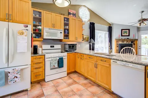 1395 Fifth Lake Road Central Frontenac ON K0H 2K0