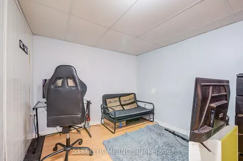 99 Flockhart Road Cambridge ON N1P 1G3