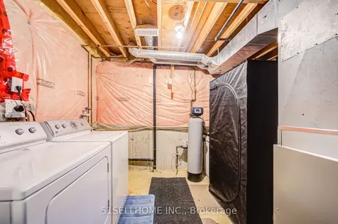 99 Flockhart Road Cambridge ON N1P 1G3