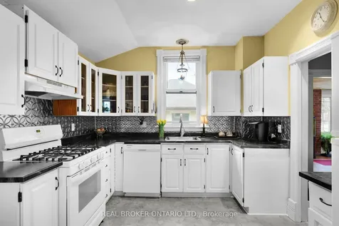 87 Mcmurray Street Bracebridge ON P1L 1R8