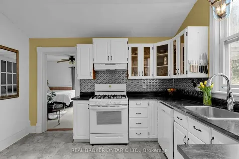 87 Mcmurray Street Bracebridge ON P1L 1R8