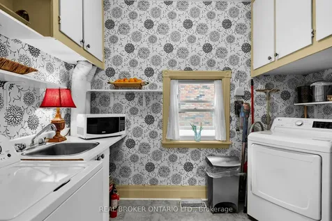 87 Mcmurray Street Bracebridge ON P1L 1R8