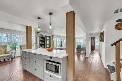 93 Young Street Brighton ON K0K 1H0