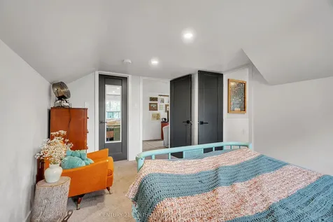 93 Young Street Brighton ON K0K 1H0