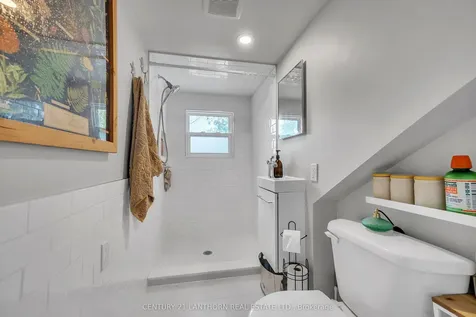 93 Young Street Brighton ON K0K 1H0