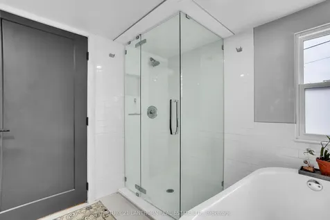 93 Young Street Brighton ON K0K 1H0